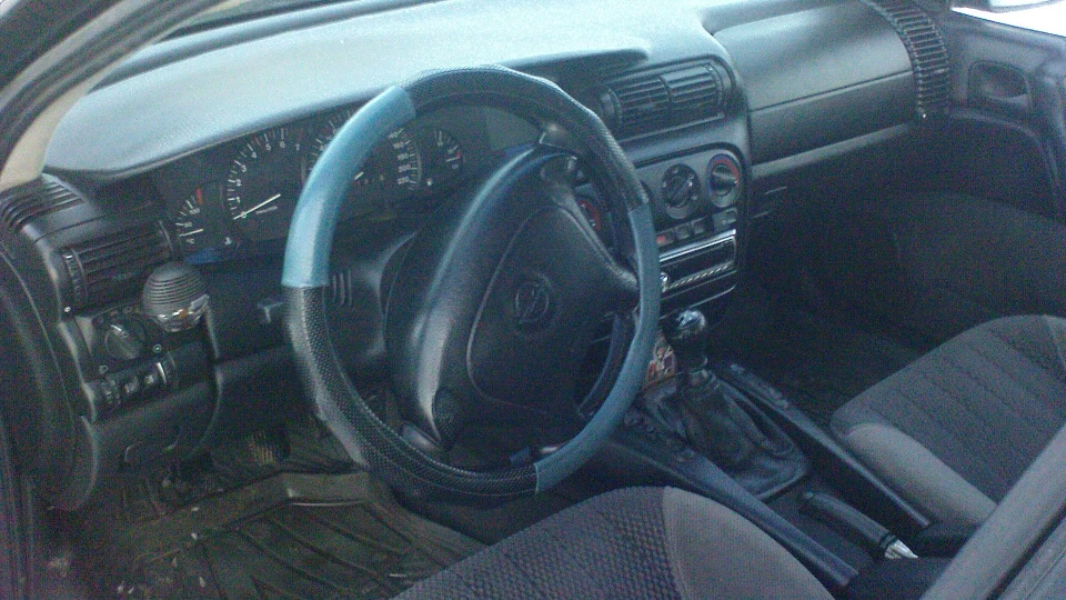 Opel Omega B 2.0 16V 2