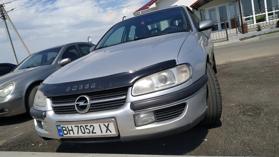 Opel Omega B 3