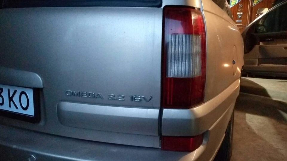 Opel Omega BeigeFrau 3