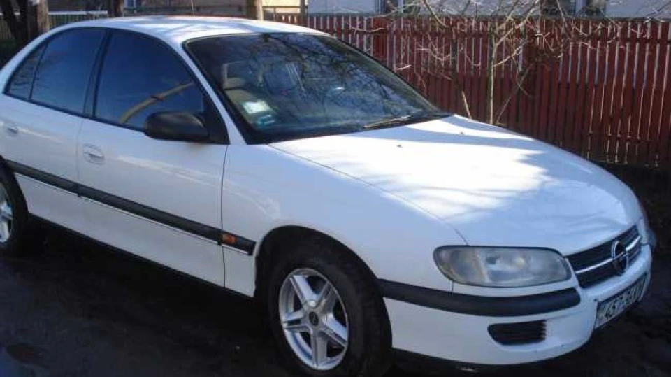 Opel Omega Біла Карета 3