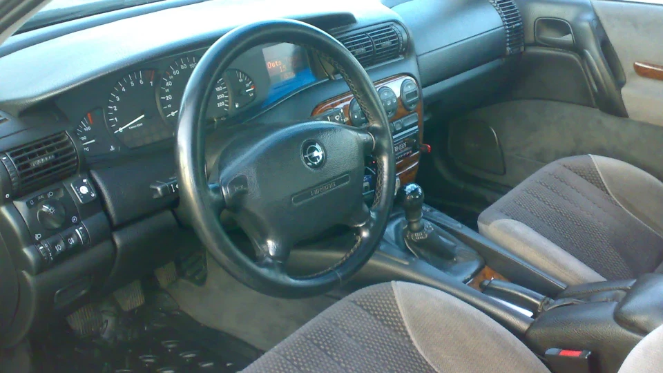 Opel Omega БУБОЧОК 4