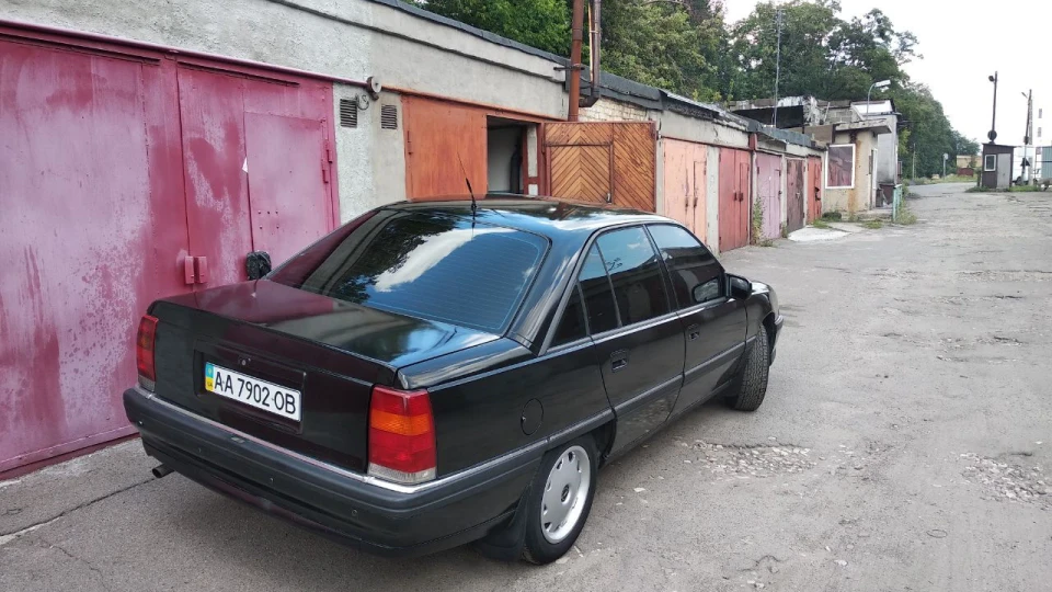 Opel Omega C20NE 3