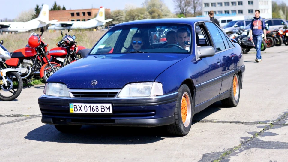 Opel Omega C20NE 2