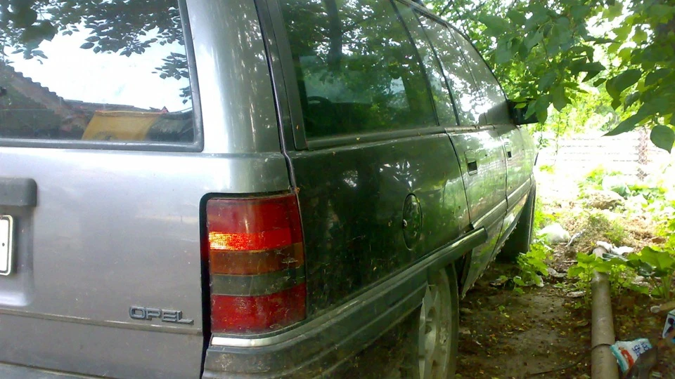 Opel Omega C30SE FULL 2
