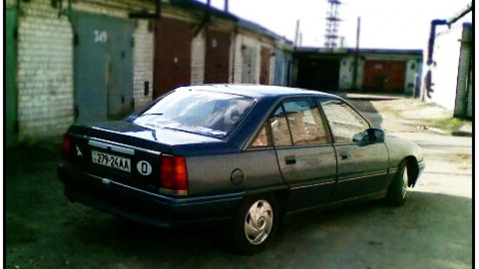 Opel Omega Cadillac 2