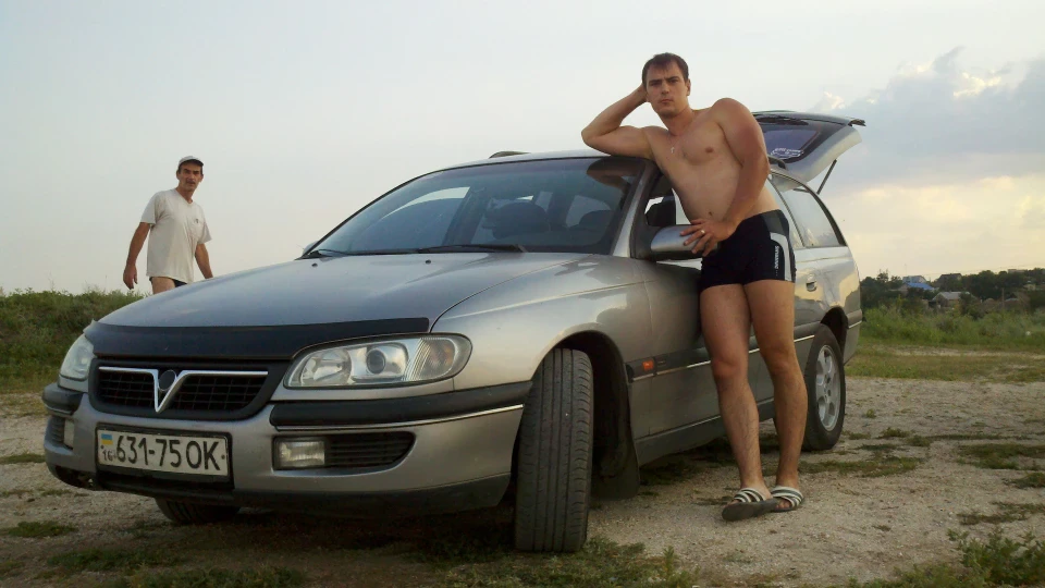 Opel Omega caravan 4