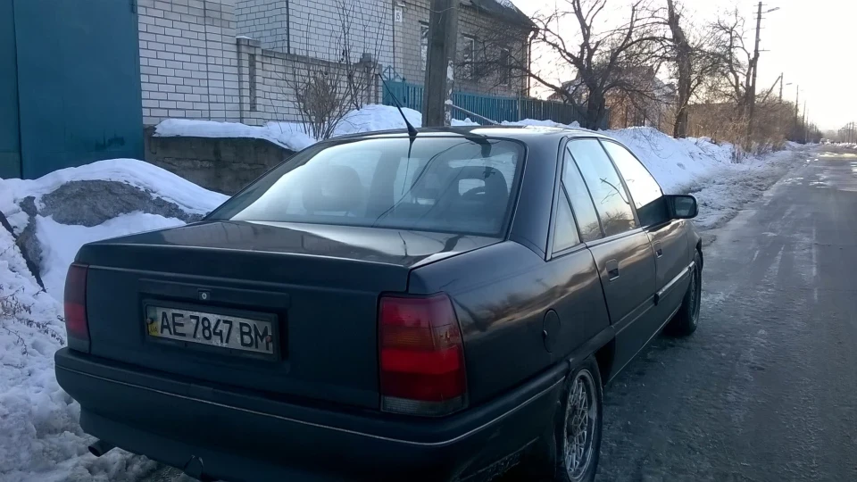 Opel Omega Чорна перлина ) 3