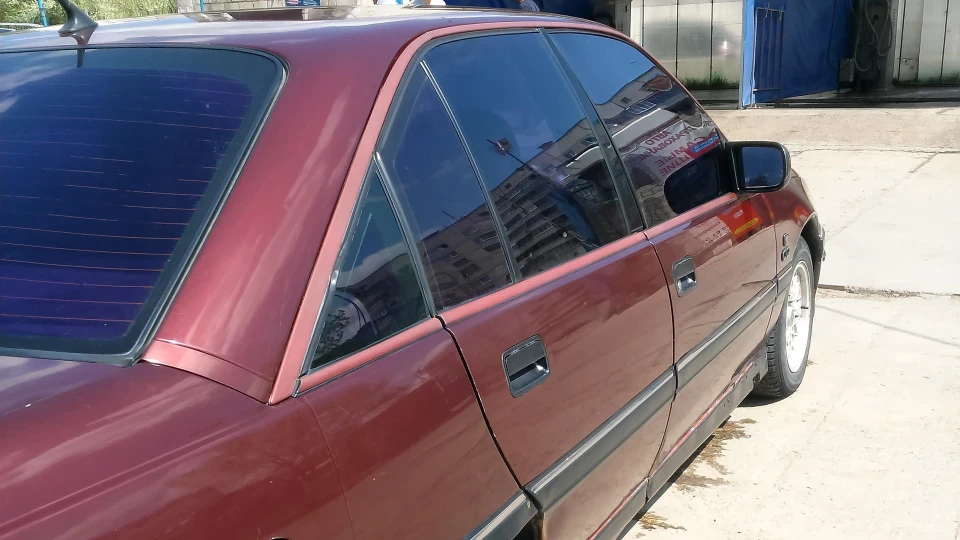 Opel Omega Cherry Pie 2