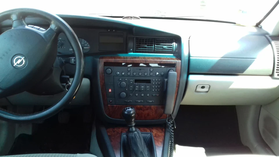 Opel Omega Дизилек 2.0DTI.