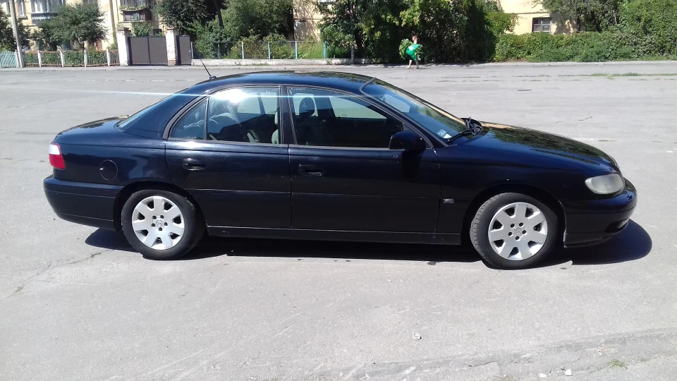 Opel Omega Дизилек 2.0DTI. 2