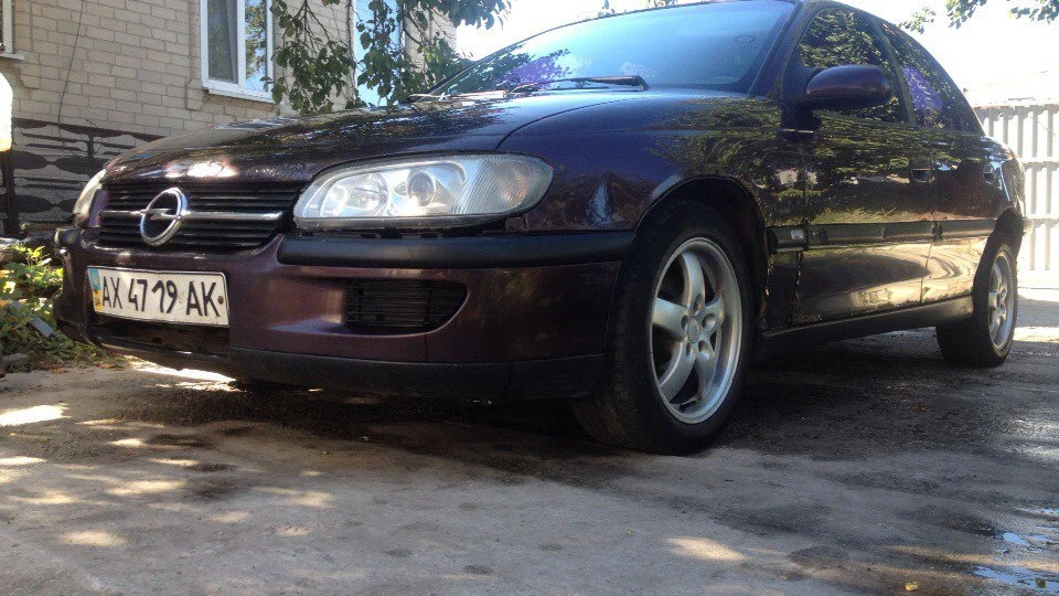 Opel Omega двушка)) 2