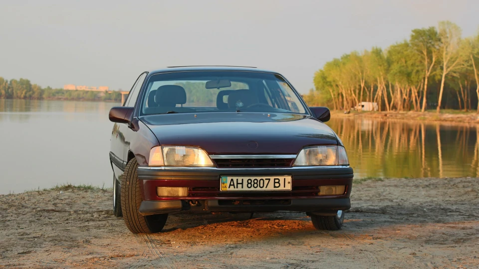 Opel Omega Гнила вишня 2.6