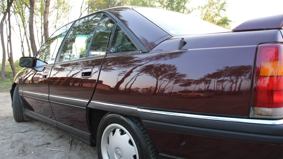 Opel Omega Гнила вишня 2.6 2