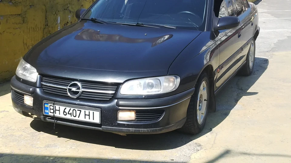 Opel Omega HaiL Hydra 3