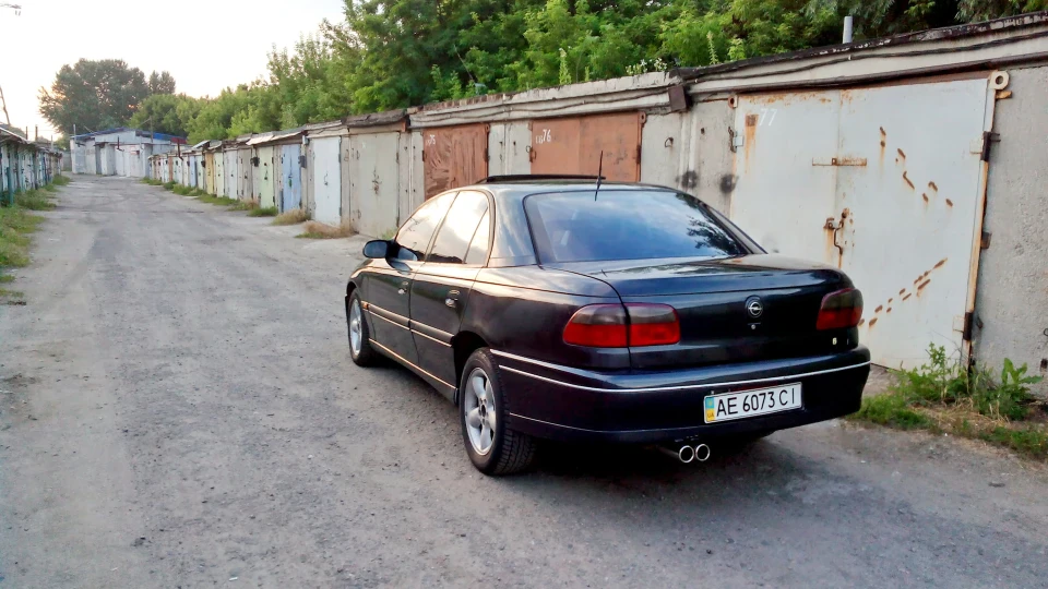 Opel Omega Irmscher V6 kompressor 2