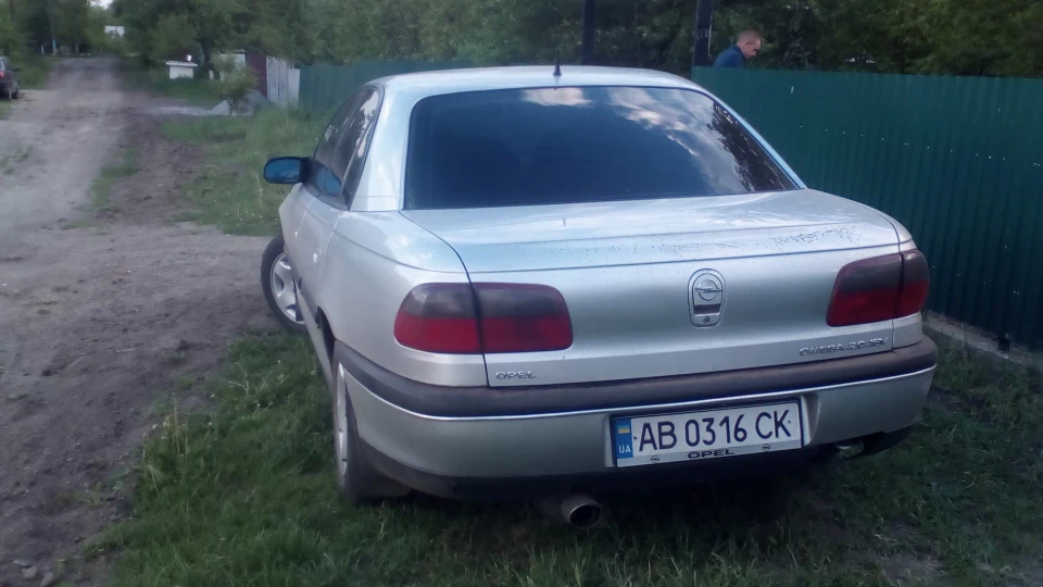Opel Omega Корабель