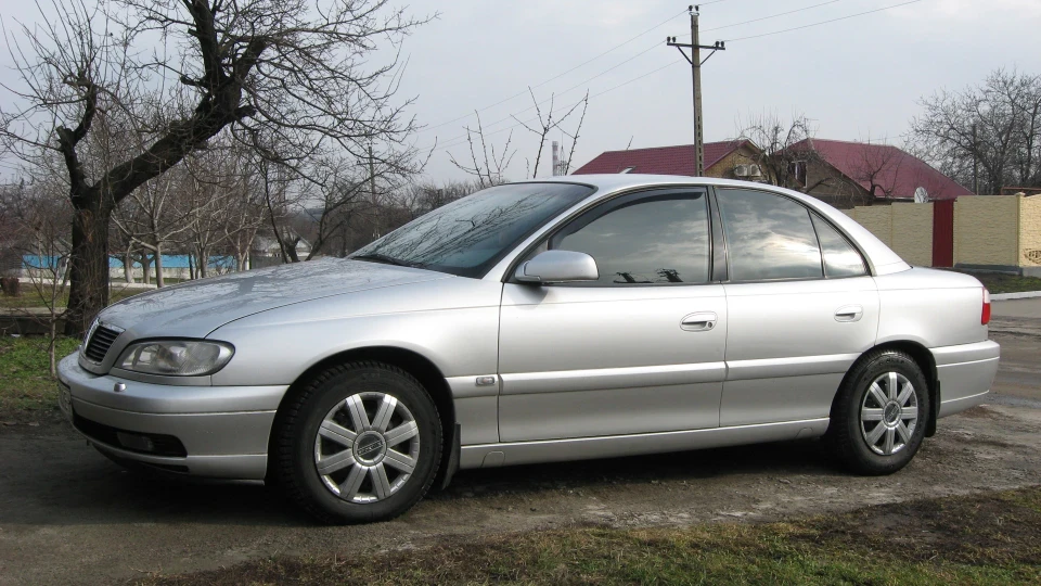 Opel Omega Ластівка з характером2,6 2