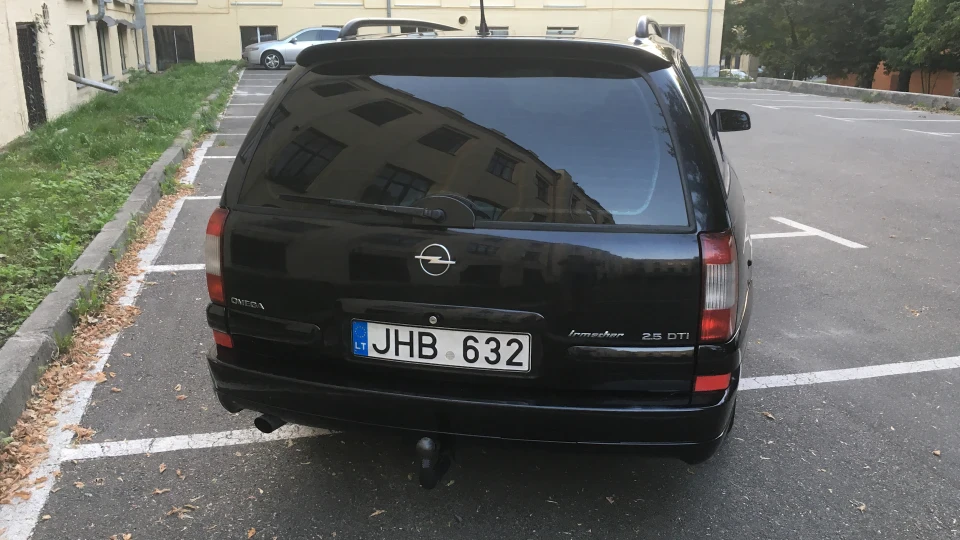 Opel Omega M57 2