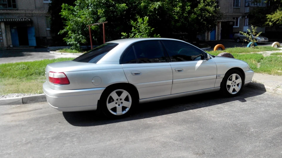 Opel Omega Малишулька 5