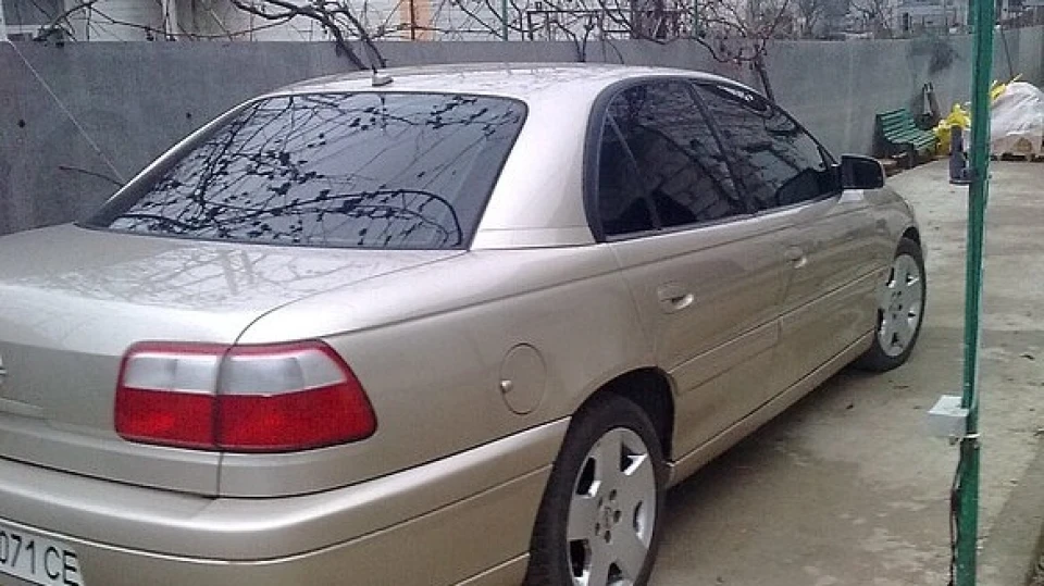 Opel Omega Машинка просто літак, 2