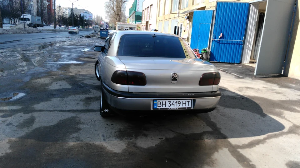 Opel Omega Mausse 2