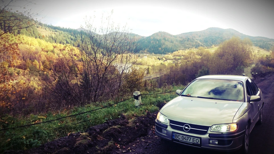 Opel Omega MV6 3.0 4