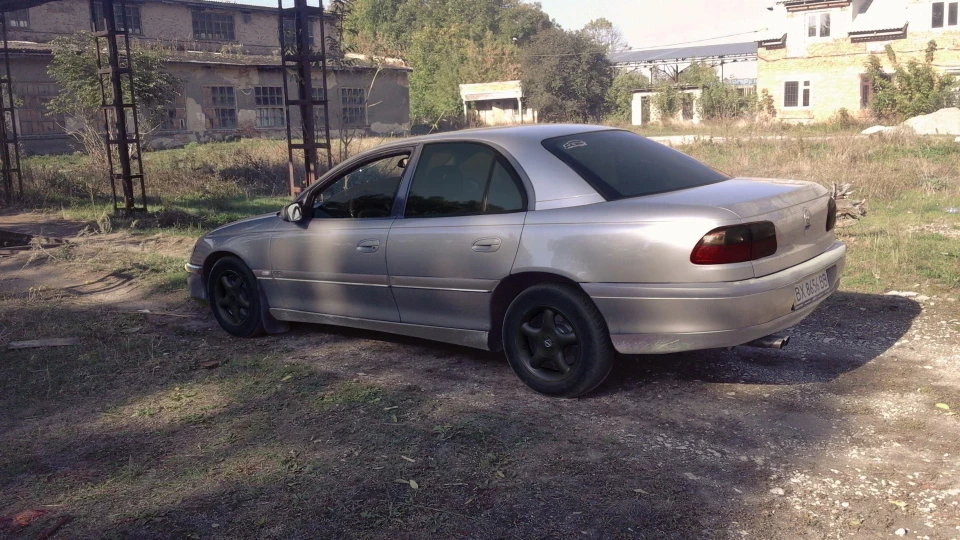 Opel Omega MV6