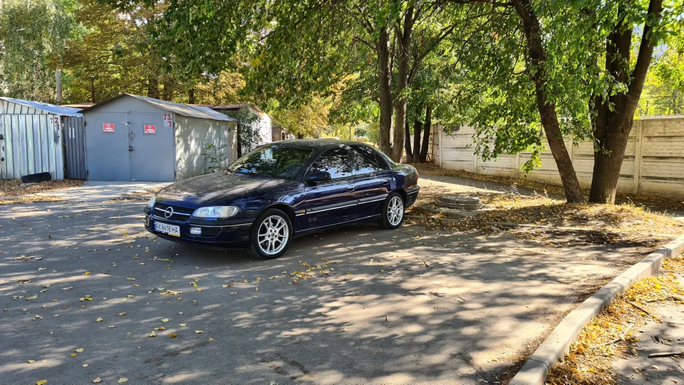 Opel Omega MV6 4