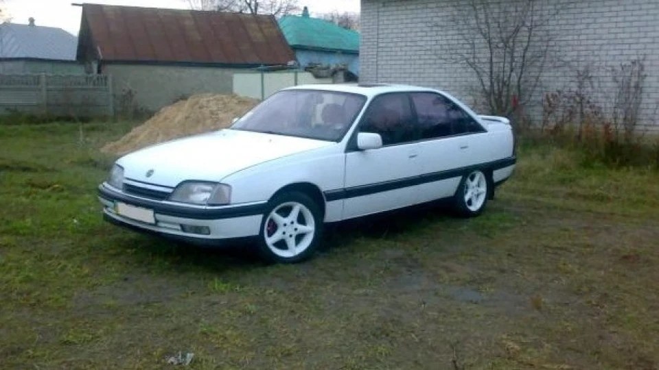 Opel Omega на R18 для рівних доріг 2