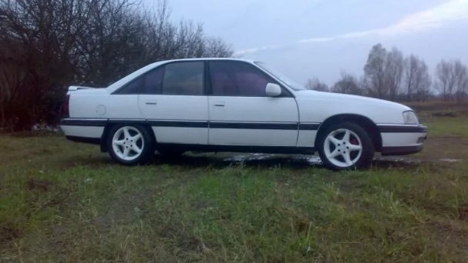 Opel Omega на R18 для рівних доріг 5