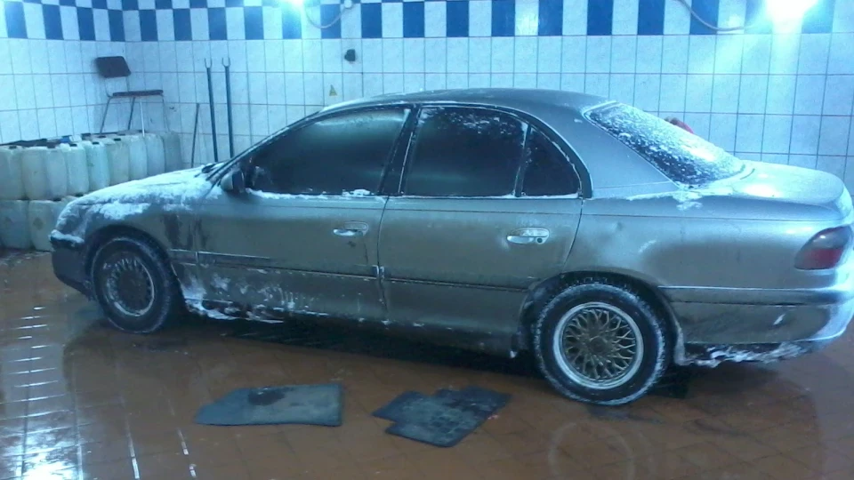 Opel Omega Вогненний 2.2 3
