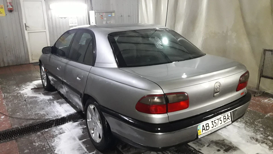 Opel Omega Opel Omega 2.0 16v 3