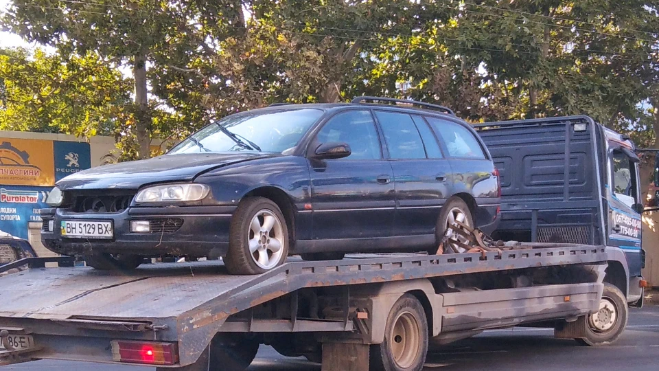 Opel Omega PHANTOM BLACK