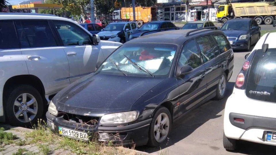 Opel Omega PHANTOM BLACK 4