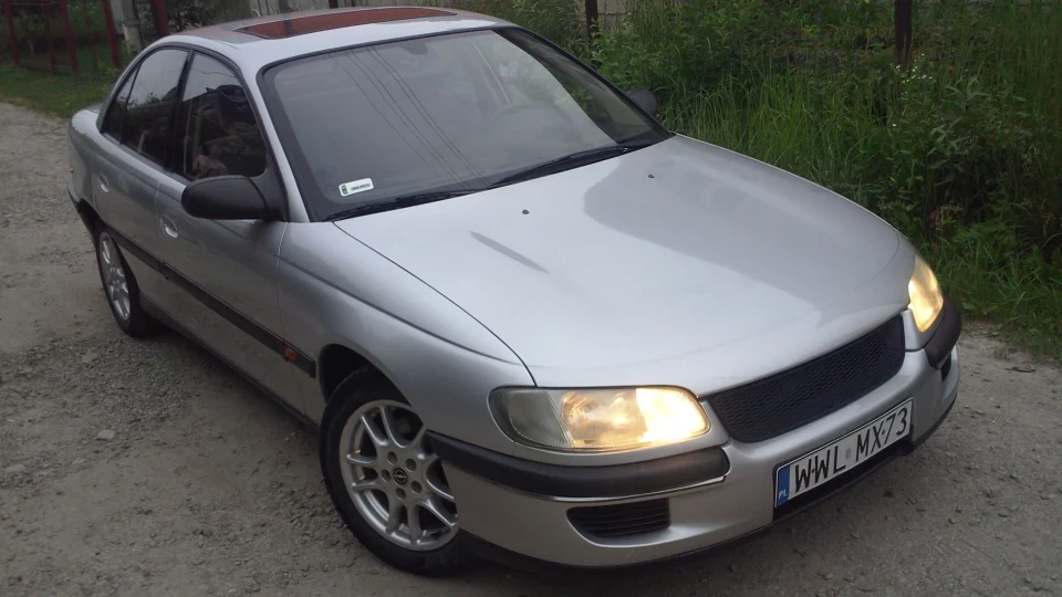 Opel Omega Поляк 2