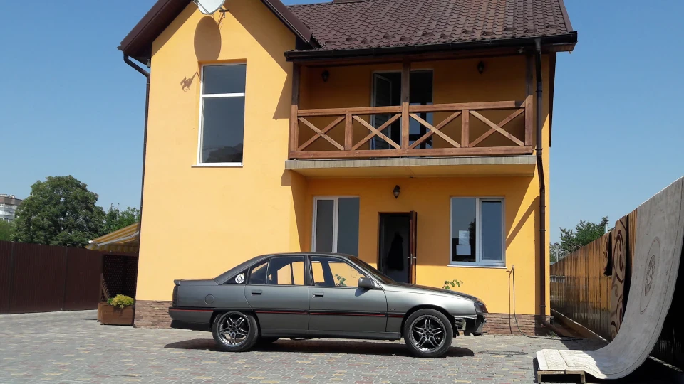 Opel Omega Prime™ 5