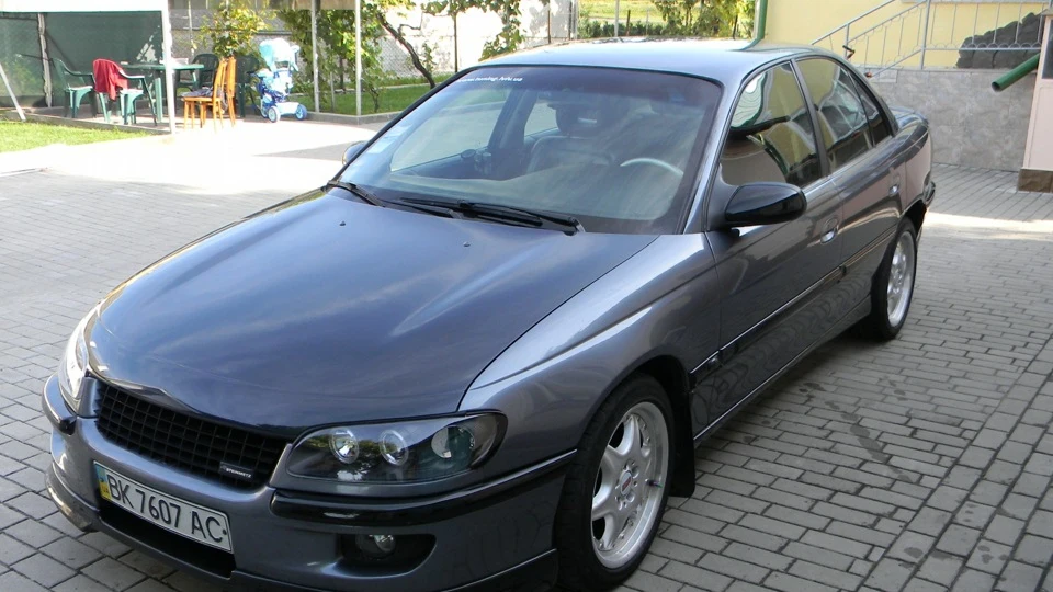 Opel Omega put it on new cars!!! 3