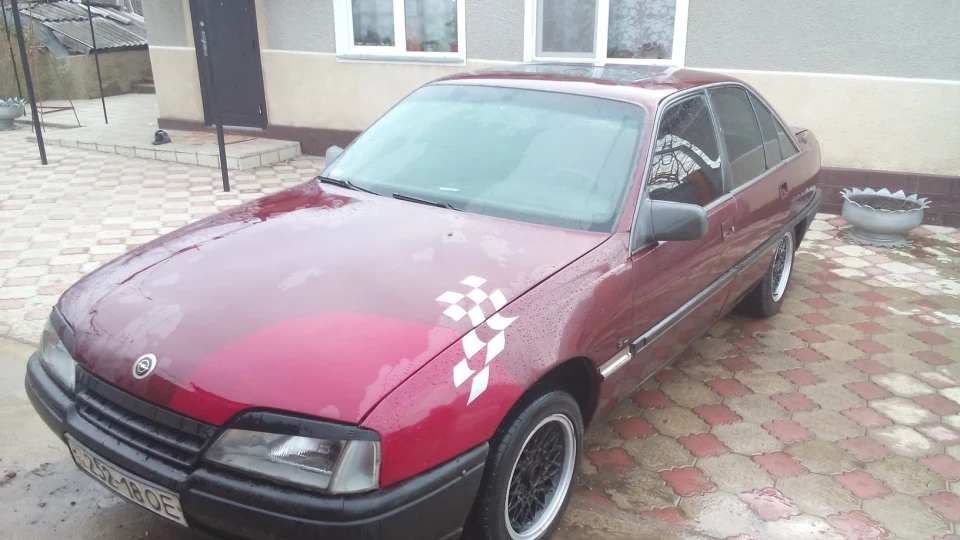 Opel Omega RIPE CHERRY 5