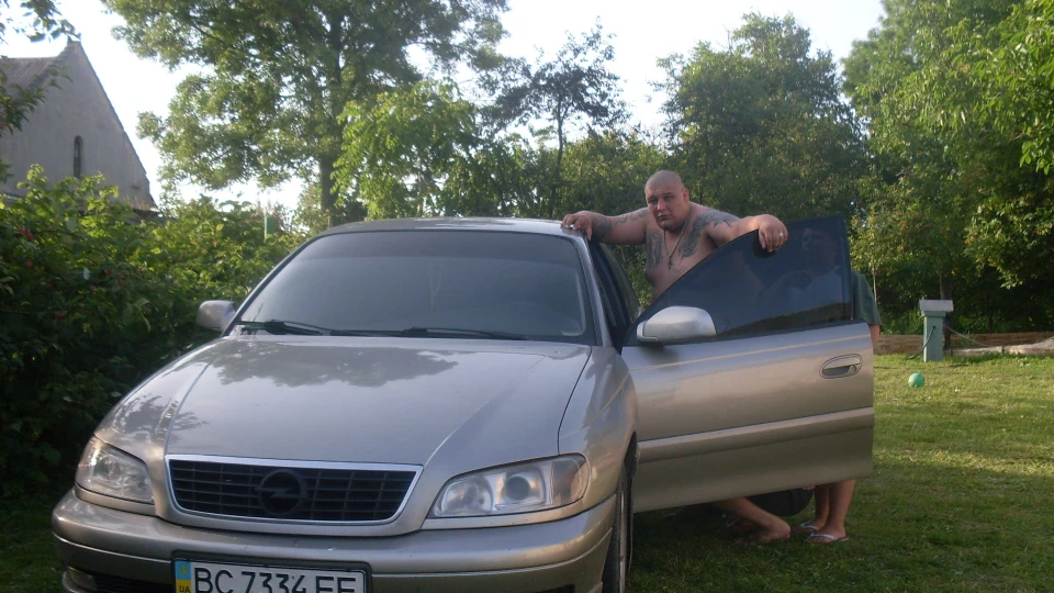 Opel Omega серій 2,6