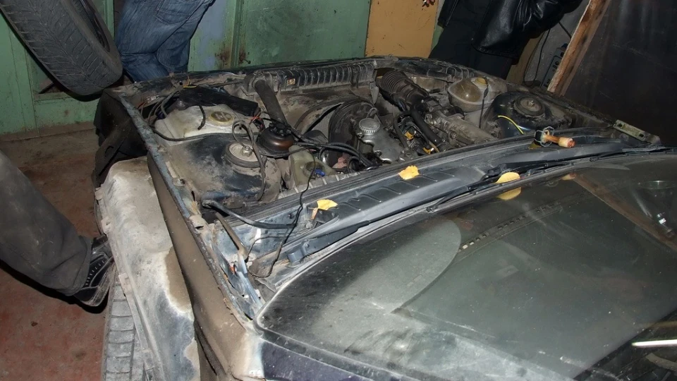 Opel Omega синя баржа)) 3