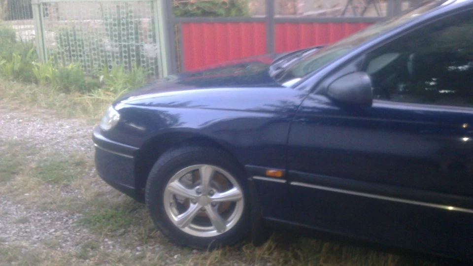 Opel Omega СИНИЙ 2.0 3