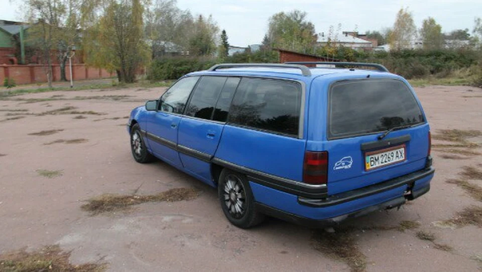 Opel Omega Синій бегемот 2.0 3