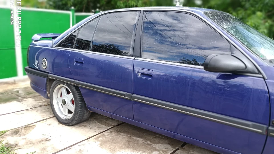 Opel Omega Синька 3