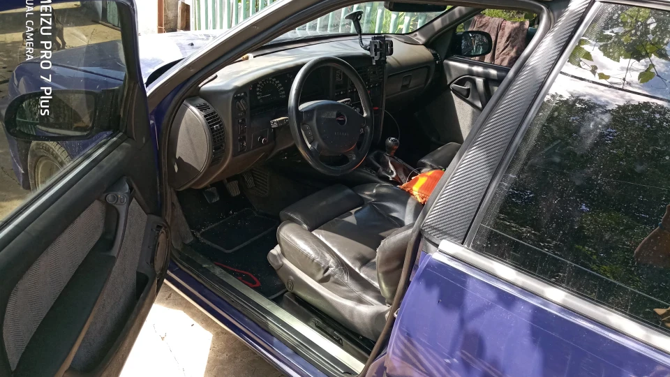 Opel Omega Синька 5