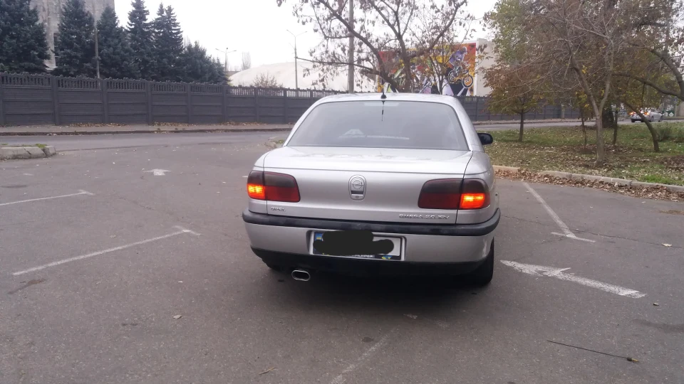 Opel Omega Snowflake 2.0 xev 4