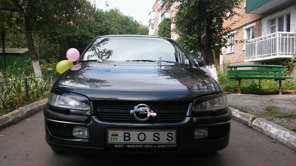 Opel Omega SPORT 2.0 16кл. 2