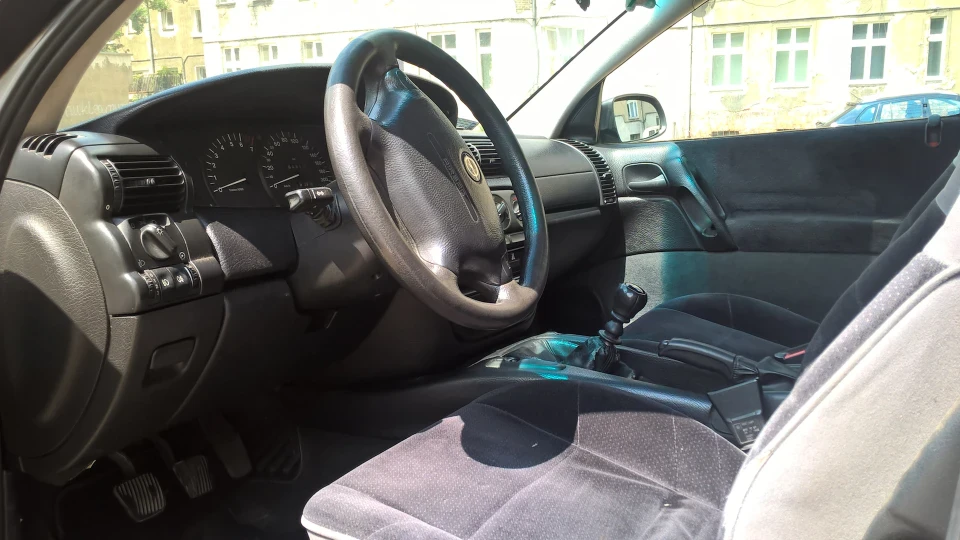 Opel Omega stoit svoih deneg 3