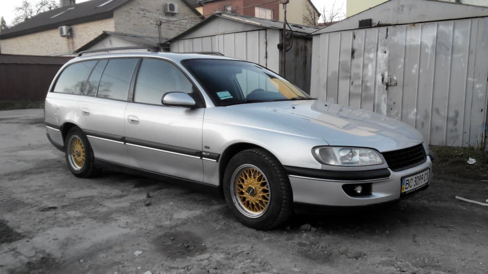 Opel Omega ST.WAGON 5