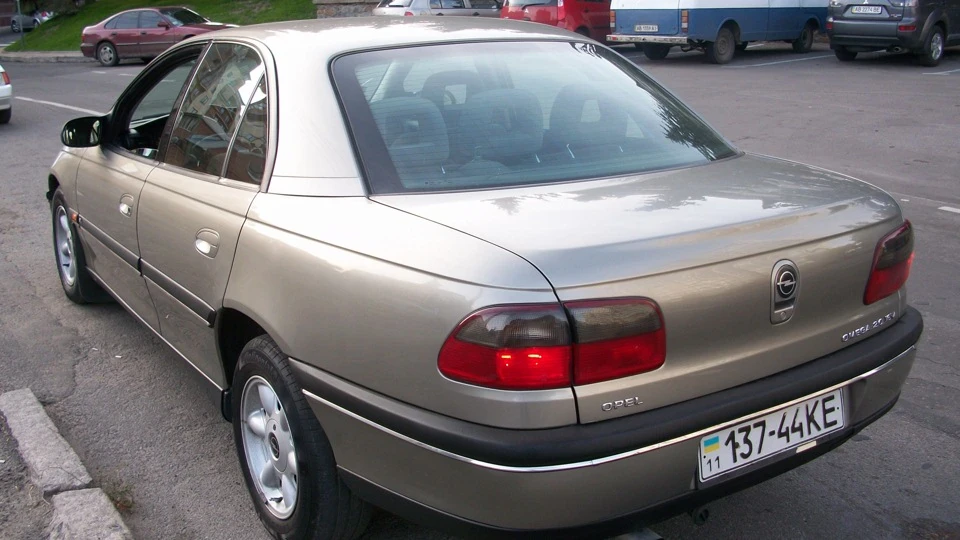 Opel Omega Тачка 4
