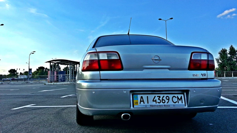 Opel Omega Танк 4